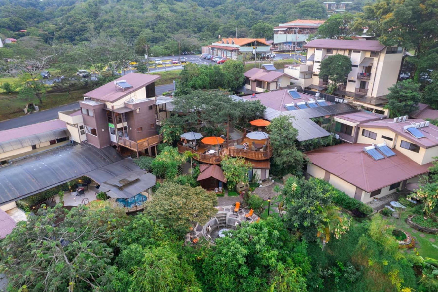 & Poco A Poco - Costa Rica 4*
